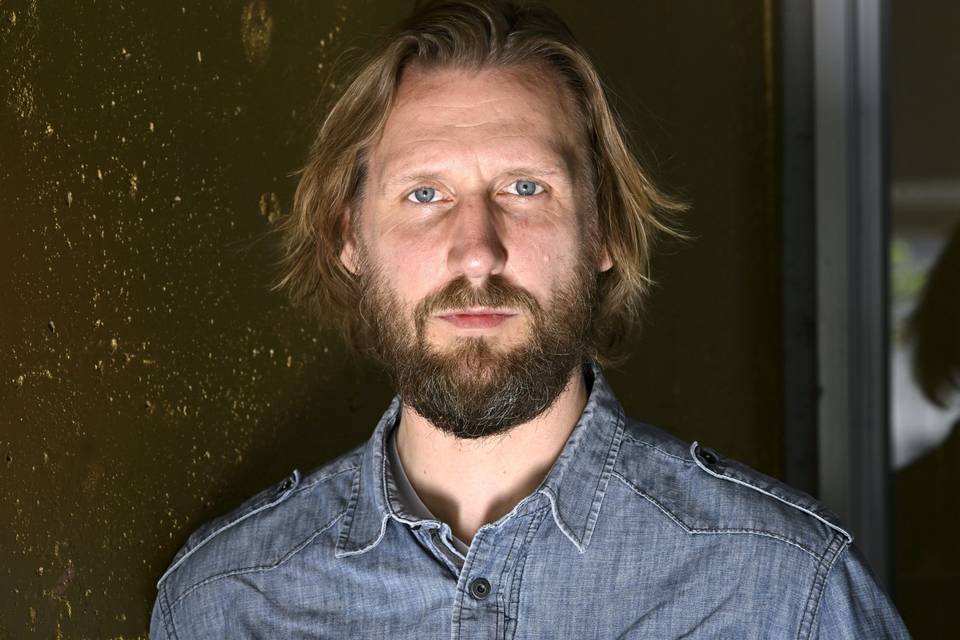 Suomalainen Pekka Strang esiintyy suositun The White Lotus -sarjan neljännessä kaudessa. 1