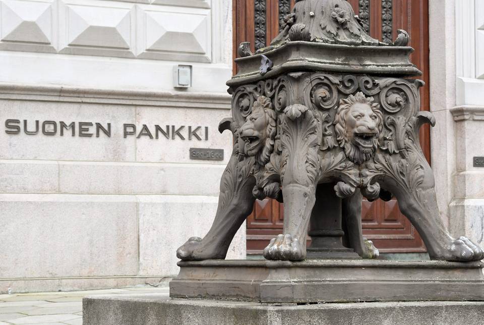 Suomen Pankki: Tekoälyn edistyminen saattaa johtaa entistä uhkaavampiin kyberhyökkäyksiin pankkeihin Suomen Pankki: Tekoälyn edistyminen saattaa johtaa entistä uhkaavampiin kyberhyökkäyksiin pankkeihin 1