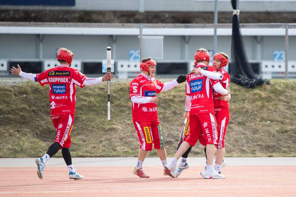 Superpesiksessä annettiin erikoinen pelikielto Superpesiksessä annettiin erikoinen pelikielto 1