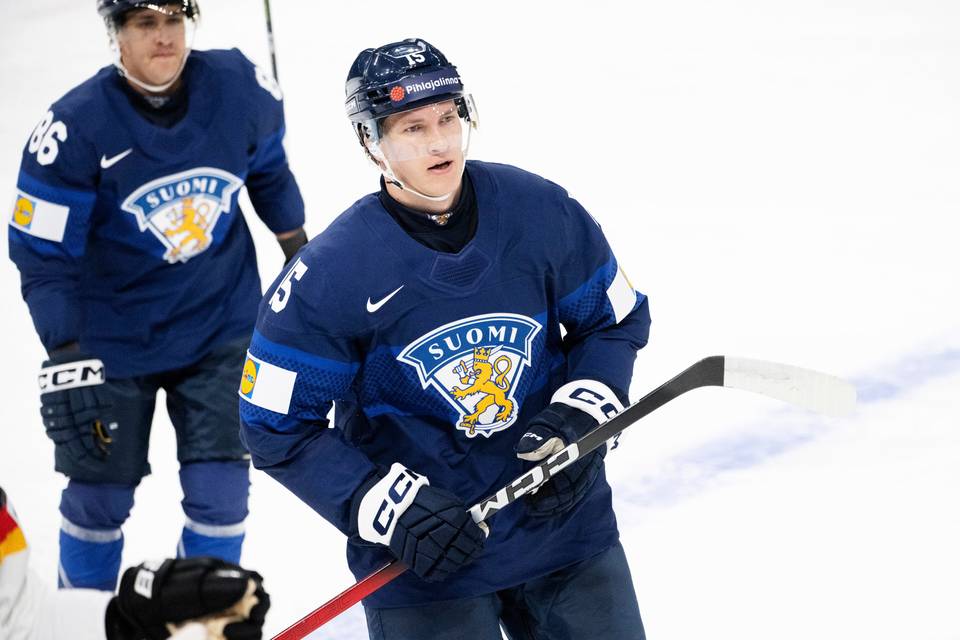 Teräväisen vamma häiritsi suunnitelmia – tässä Leijonien kokoonpanot Unkari-otteluun 1