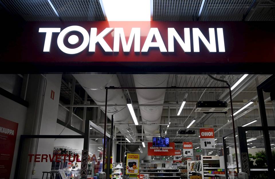 Tokmannin alkuvuoden haasteet johtuvat Ruotsin Dollarstore-ketjun ongelmista – osake laski pörssissä perjantaina lähes 17 prosenttia. 1