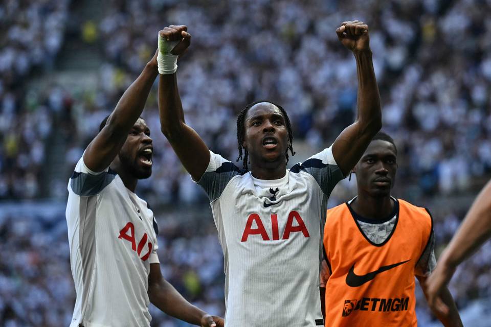 Tottenham jatkaa, Chelsea putosi eurokilpailuista – Valioliigan päätöskierroksen tapahtumat Tottenham jatkaa, Chelsea putosi eurokilpailuista – Valioliigan päätöskierroksen tapahtumat 1