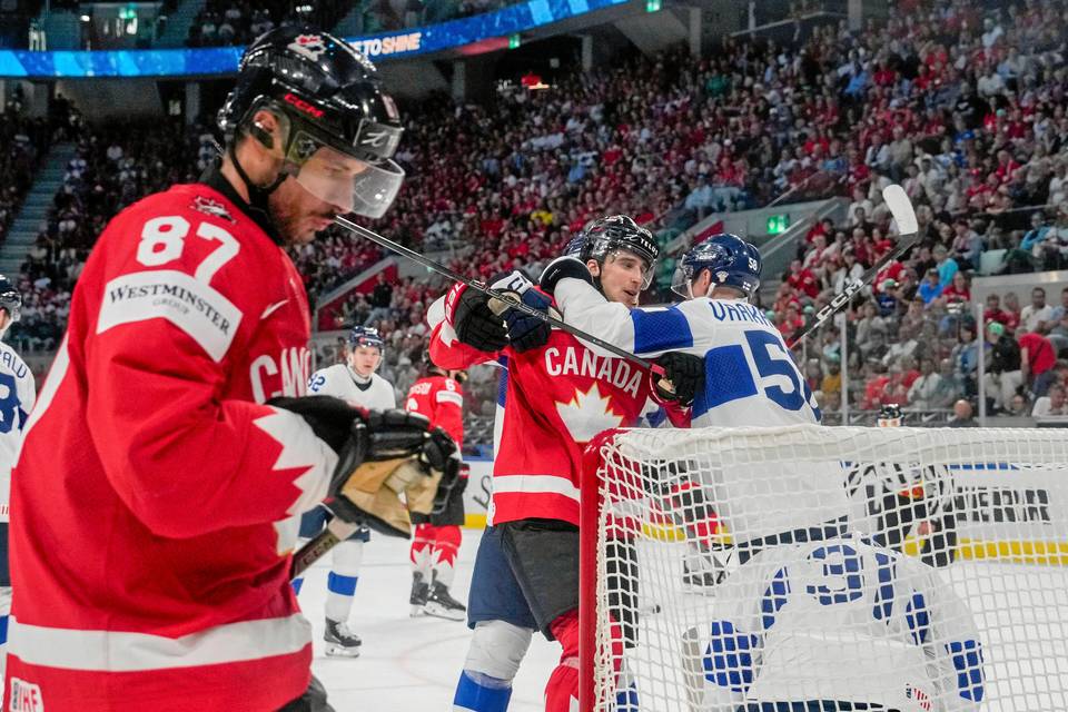 Urheilupäivän seuranta | Leijonat kohtaavat kisaisännät MM-finaalissa 1