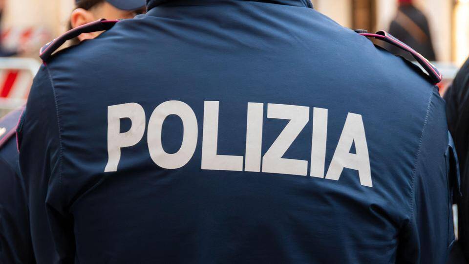 Väen joukkoon ajoi auto Italiassa – useita henkilöitä loukkaantui. 1