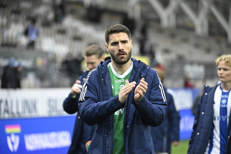 VPS syvensi HJK:n vaikeuksia miesten jalkapalloliigassa. VPS syvensi HJK:n vaikeuksia miesten jalkapalloliigassa. 1