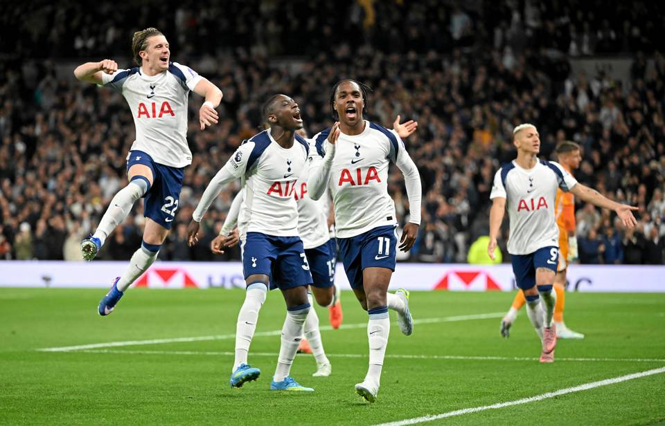 Yksi tippuu, toinen jatkaa – Tottenham ja West Ham päättävät putoajan Valioliigassa. 1