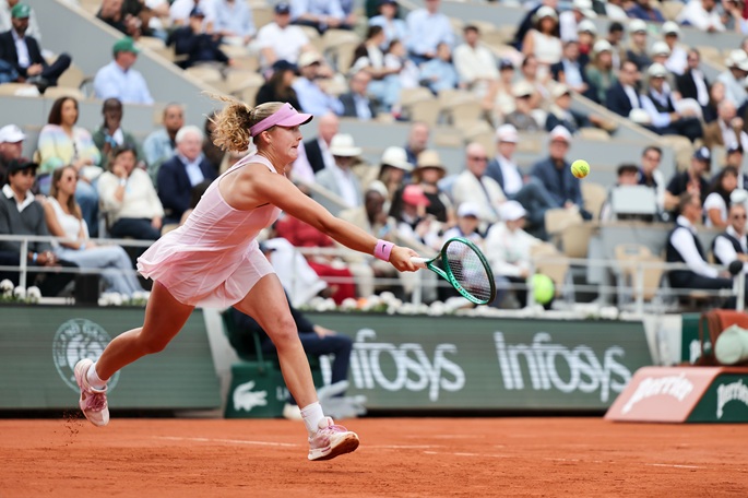 Andreeva etenee ensimmäiseen Grand Slam -finaaliinsa, Chwalinska jatkaa unelmaotteluitaan 1