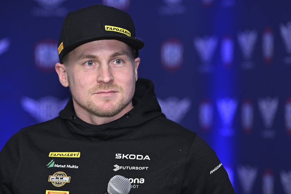 Esapekka Lappi hävisi Viron Vaherille Jyväskylän SM-rallissa. Esapekka Lappi hävisi Viron Vaherille Jyväskylän SM-rallissa. 1