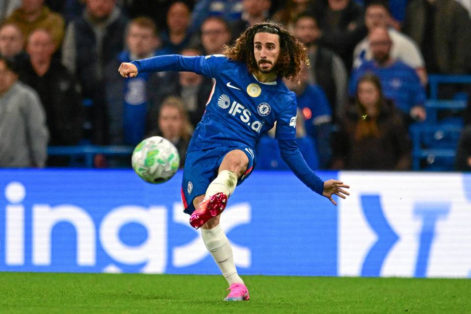 Espanjan maajoukkueen tähti siirtyy Valioliigasta Real Madridin riveihin. Espanjan maajoukkueen tähti siirtyy Valioliigasta Real Madridin riveihin. 1