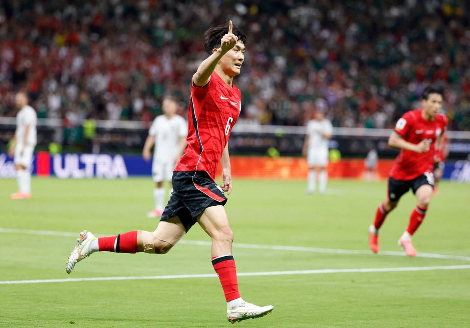 Etelä-Korea voitti Tshekin MM-kilpailuissa. 1