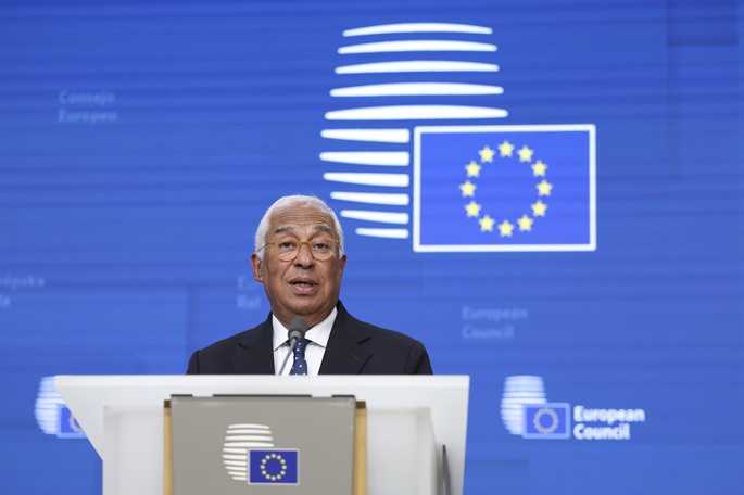 EU-UK huippukokous siirretty, kun EU arvioi tulevia tapaamisia uudelleen. 1