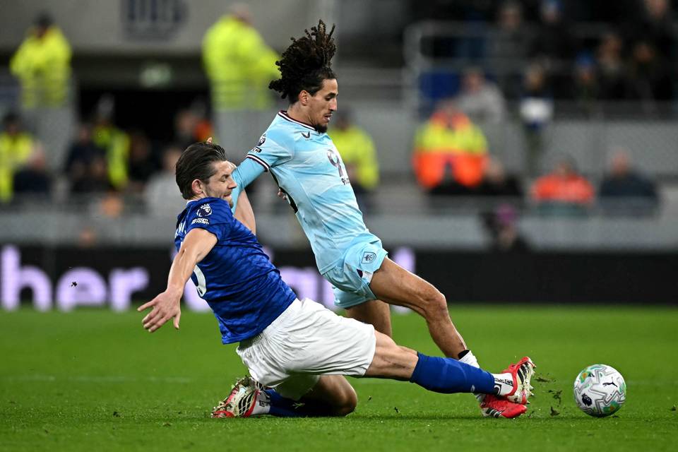 Evertonille määrätty suuri korvaus toiselle joukkueelle Evertonille määrätty suuri korvaus toiselle joukkueelle 1