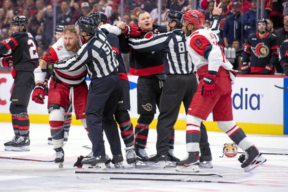 Florida muodostaa NHL:n kiistellyimmän joukkueen – Carolina ja Vegas jäivät ilman voittoa. Florida muodostaa NHL:n kiistellyimmän joukkueen – Carolina ja Vegas jäivät ilman voittoa. 1