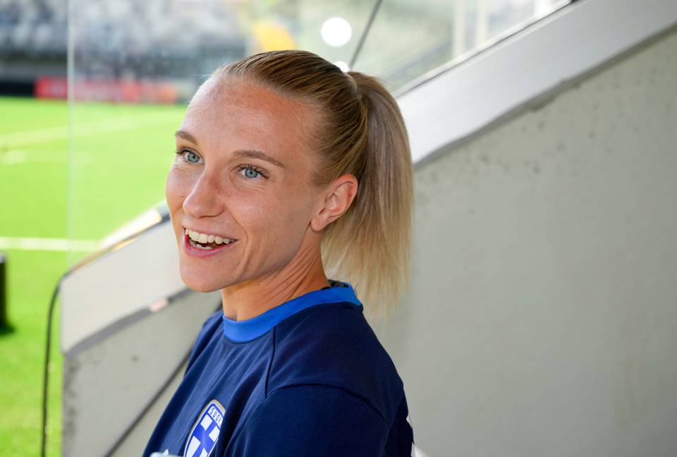 Helmarit tarvitsee vähintään kolmen maalin erolla voiton Portugalista: "Haasteellinen tilanne, mutta ei ylivoimainen" Helmarit tarvitsee vähintään kolmen maalin erolla voiton Portugalista: "Haasteellinen tilanne, mutta ei ylivoimainen" 1