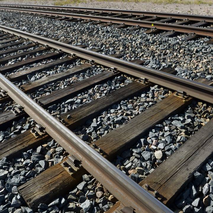 Henkilöauton kuljettaja kuoli tasoristeysonnettomuudessa Paltamossa. 1