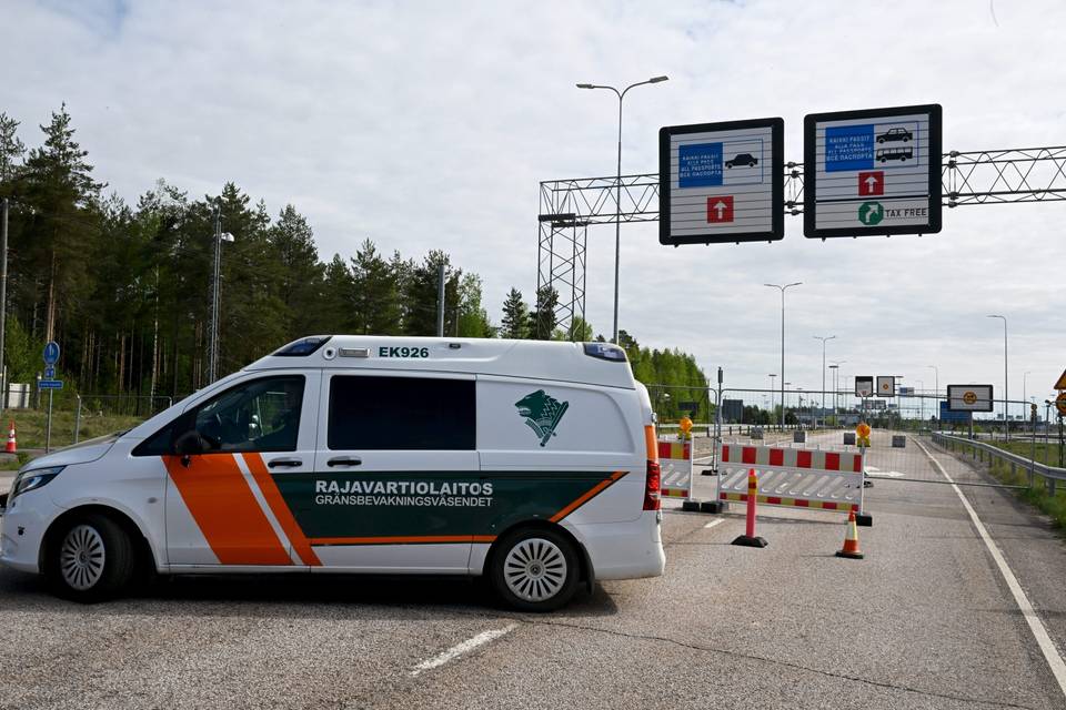 Itäraja pysyy yhä suljettuna. 1