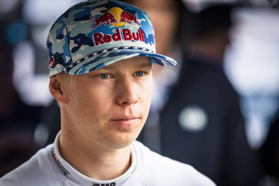 Kalle Rovanperä tavoittelee paluuta kilpailuihin ensi vuonna. Kalle Rovanperä tavoittelee paluuta kilpailuihin ensi vuonna. 1