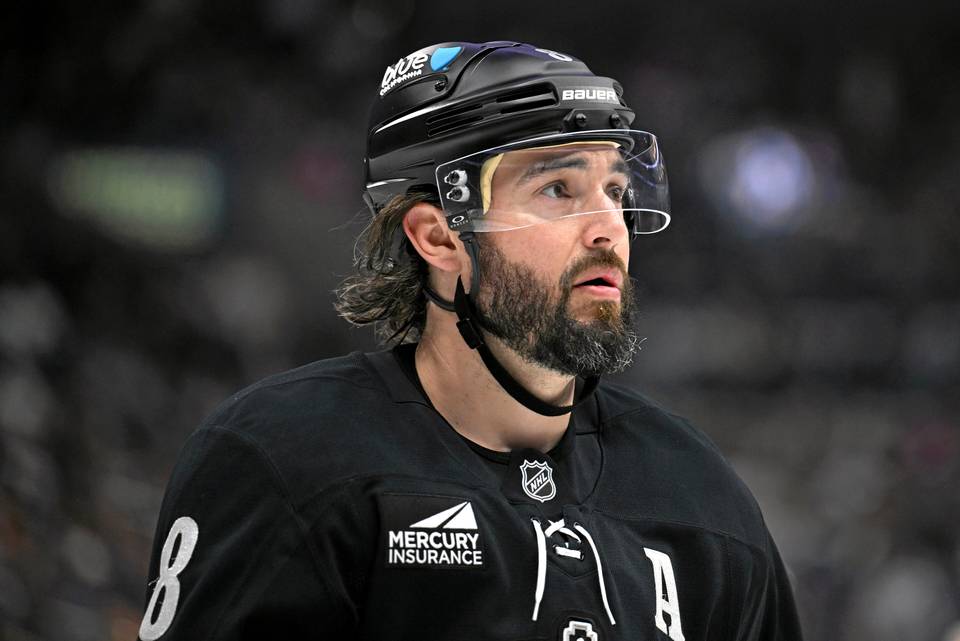 Kingsin legenda Drew Doughty ei saa jatkosopimusta – toivoo uransa pelaamista samassa joukkueessa Kingsin legenda Drew Doughty ei saa jatkosopimusta – toivoo uransa pelaamista samassa joukkueessa 1