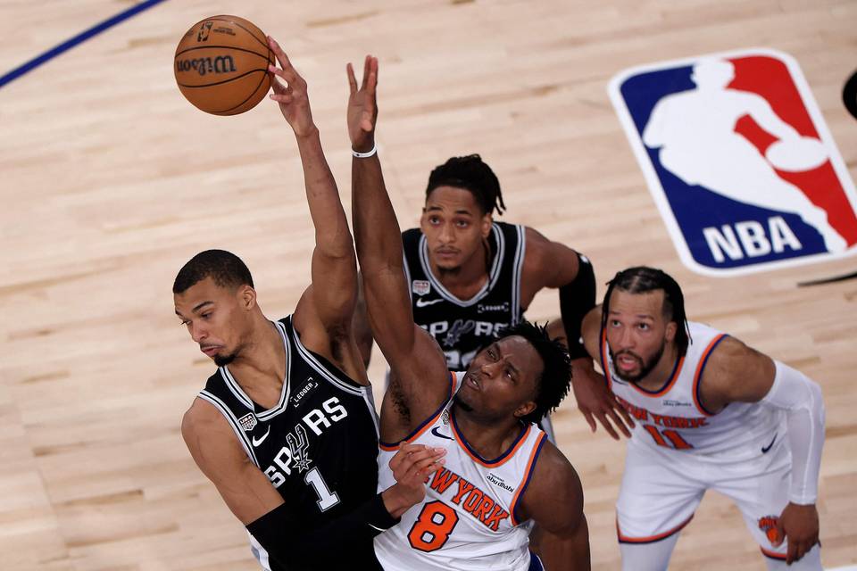 Knicks kurotti 29 pisteen kaulan umpeen ja eteni voiton päähän NBA-mestaruudesta. Knicks kurotti 29 pisteen kaulan umpeen ja eteni voiton päähän NBA-mestaruudesta. 1