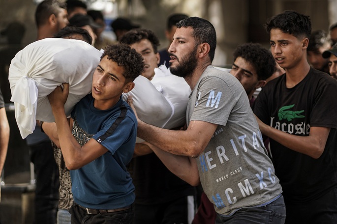 Kolme palestiinalaista kuoli Israelin ilmaiskussa ajoneuvoon Gazassa. 1