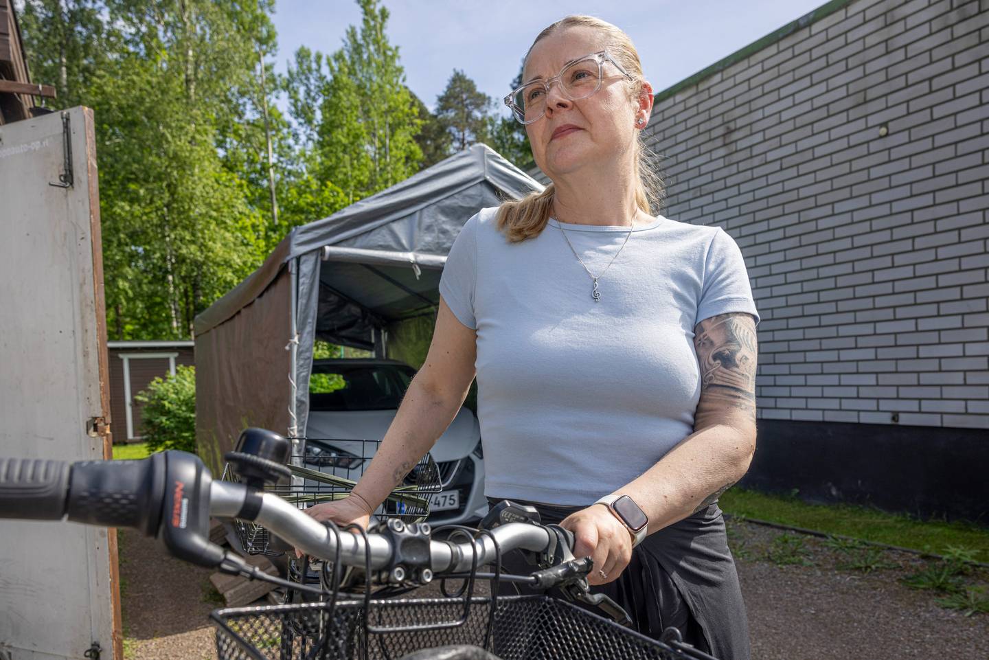 Kuusankoskelainen Tea Salo luopui leivästä, sokerista, välipaloista ja alkoholista sekä pudotti painoaan 30 kiloa. 1