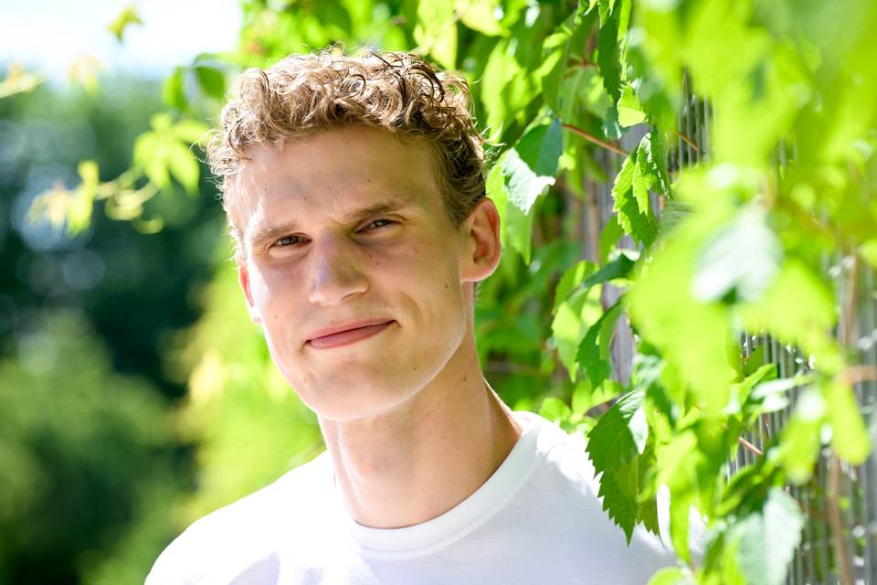 Lauri Markkanen on asunut Yhdysvalloissa kymmenen vuotta, mutta maan poliittiset asiat eivät häntä kiinnosta. Lauri Markkanen on asunut Yhdysvalloissa kymmenen vuotta, mutta maan poliittiset asiat eivät häntä kiinnosta. 1