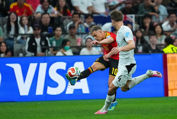 Leandro Trossardin kaksikko vie Belgian vakuuttavaan 5-1 voittoon Uudesta-Seelannista. Leandro Trossardin kaksikko vie Belgian vakuuttavaan 5-1 voittoon Uudesta-Seelannista. 1