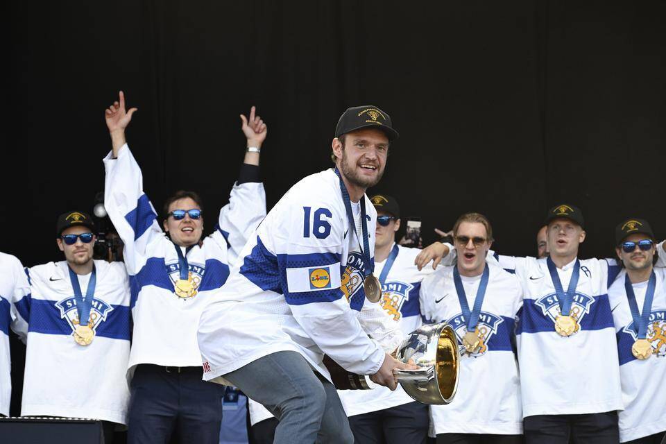 Leijonien kultajuhlassa oli yli 80 000 osallistujaa. 1