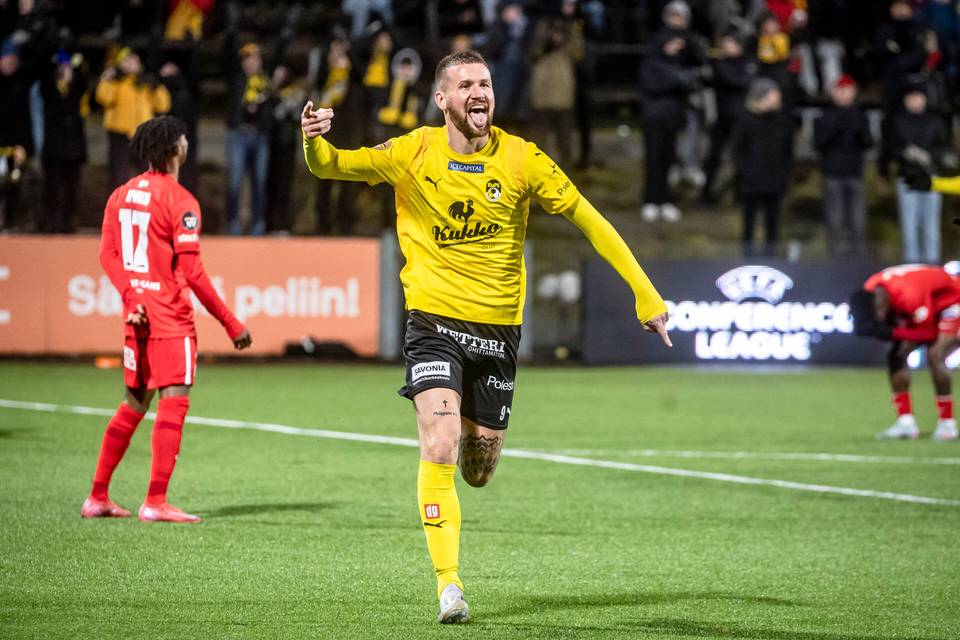 Maalitykki Piotr Parzyszek tekee paluun KuPS:iin 1