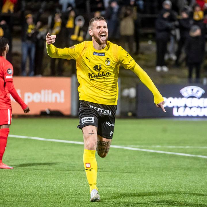 Maalitykki Piotr Parzyszek tekee paluun KuPS:iin 3