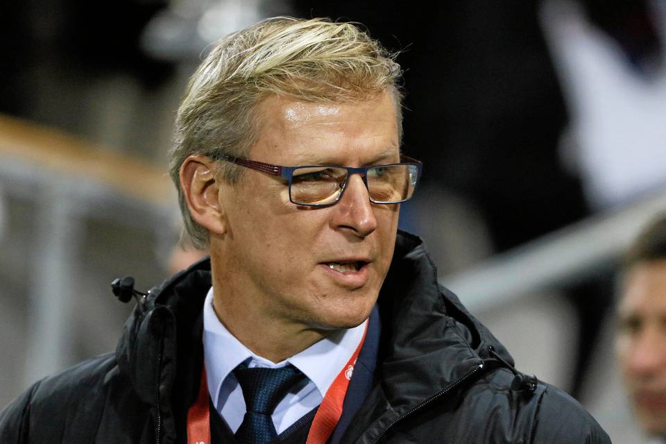 Markku Kanervasta liikkuu huhuja poikkeuksellisesta tehtävästä Markku Kanervasta liikkuu huhuja poikkeuksellisesta tehtävästä 1