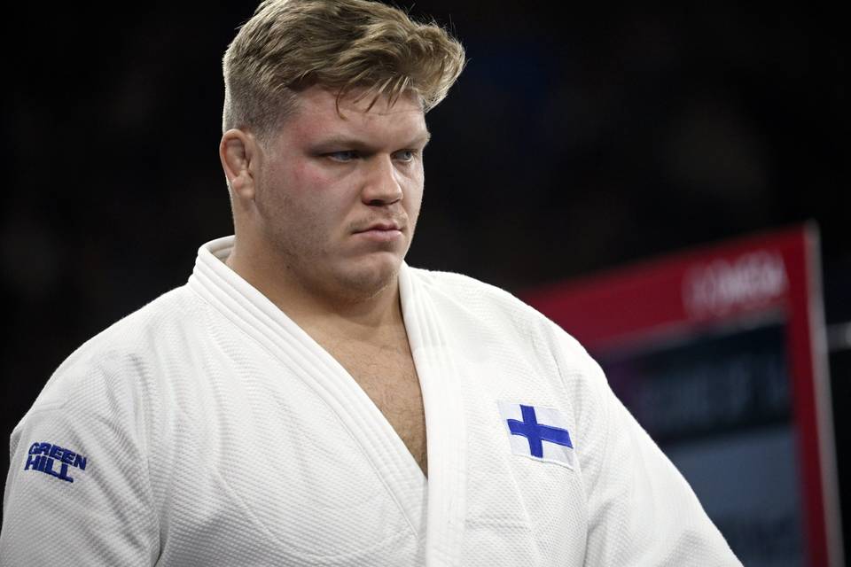 Martti Puumalainen taisteli pronssimitalista Kiinan olympiakarsintaturnauksessa. 1