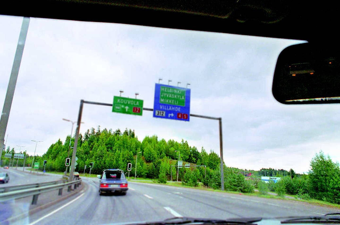 Matkapahoinvoinnin ehkäisemiseen on useita keinoja, mutta mitkä niistä todella tehoavat? 1