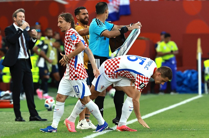 Modric saavuttaa merkkipaalun 200 maaottelussa, kun Kroatia voittaa Panaman. Modric saavuttaa merkkipaalun 200 maaottelussa, kun Kroatia voittaa Panaman. 1
