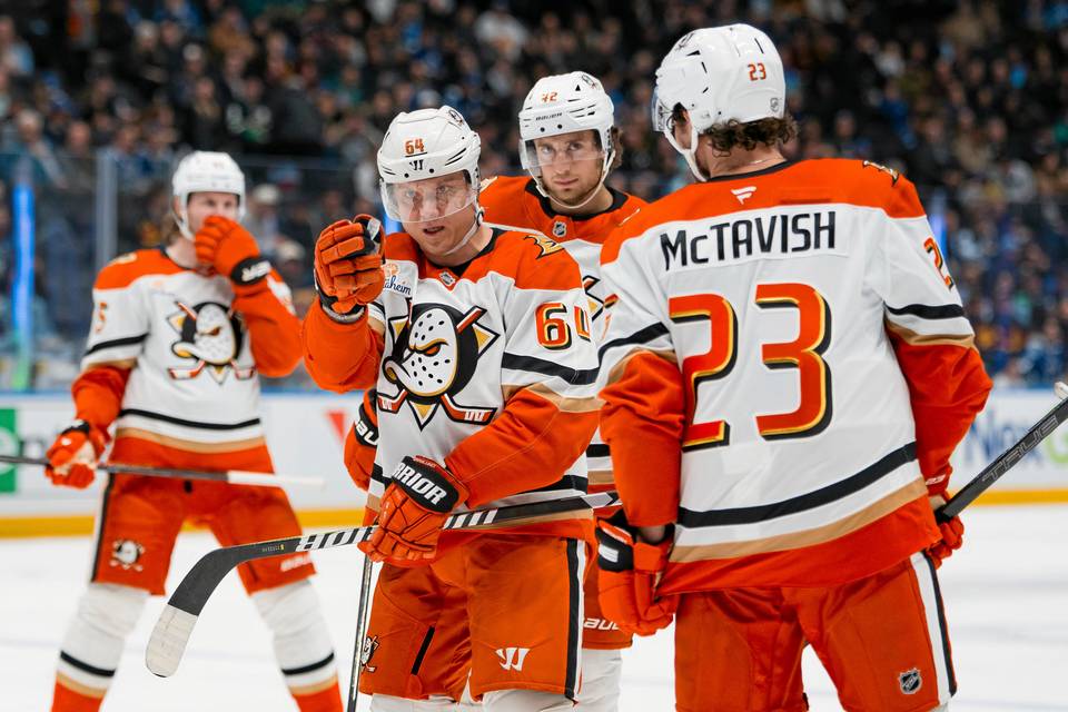 Montreal Canadiens valmistelee suurta kauppaa – 42 miljoonan tähtisentteri siirtoehdotuksissa Montreal Canadiens valmistelee suurta kauppaa – 42 miljoonan tähtisentteri siirtoehdotuksissa 2