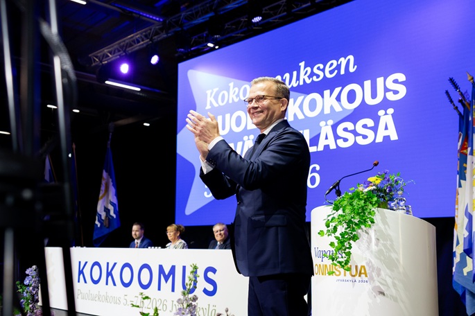 Orpo valittiin uudelleen Kokoomuksen puheenjohtajaksi 1