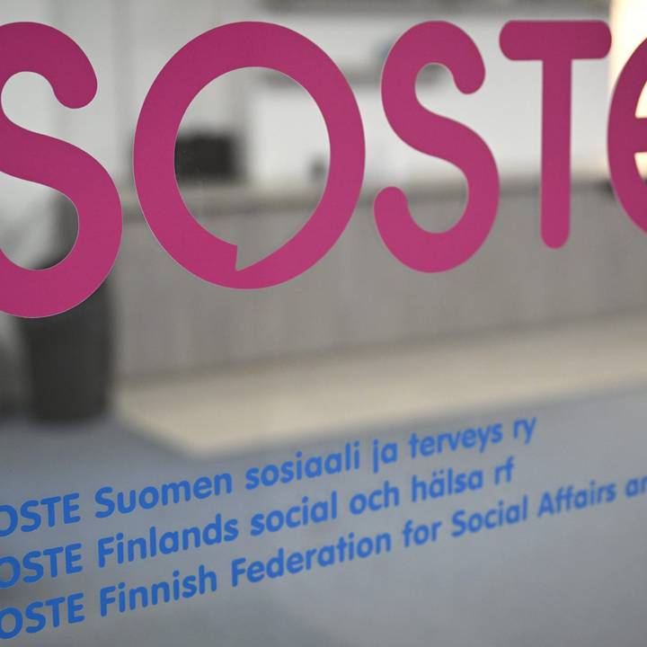 Perussuomalaiset kärsi tappion hallituksen äänestyksessä Rydman-kiistassa. Perussuomalaiset kärsi tappion hallituksen äänestyksessä Rydman-kiistassa. 3