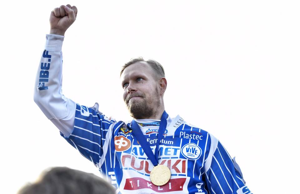 Pesäpallon legenda Henri Puputti nousi kaikkien aikojen kotiutusten kärkeen. 1