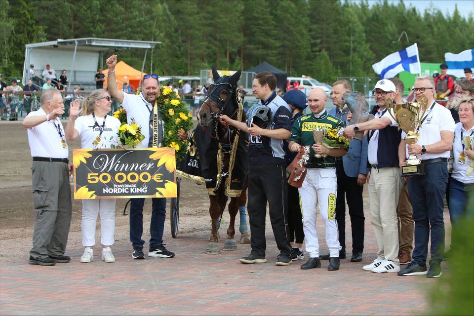 Pro voitti Nordic King -turnauksen, Evartti sijoittui toiseksi. Pro voitti Nordic King -turnauksen, Evartti sijoittui toiseksi. 1