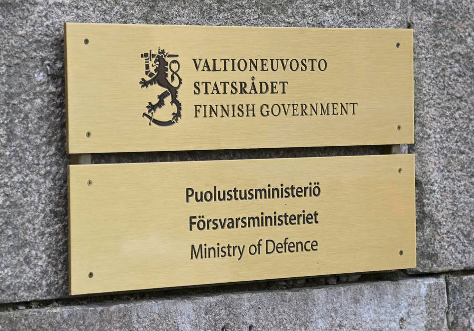 Puolustustarvikkeiden viennin arvo saavutti huippunsa edellisvuonna. 1