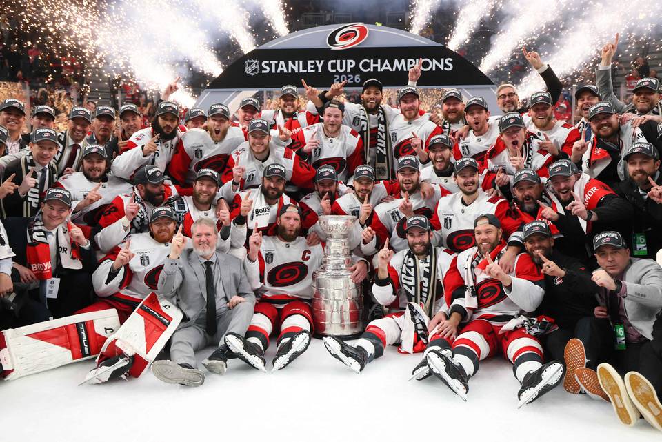 Raleigh'ssa räjähti NHL-mestaruuden ratkettua – katso, miten juhlat alkoivat Pohjois-Carolinassa. 1