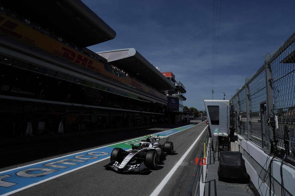 Russell ensimmäiselle sijalle Barcelonassa – Bottas 20. sijalla Russell ensimmäiselle sijalle Barcelonassa – Bottas 20. sijalla 1