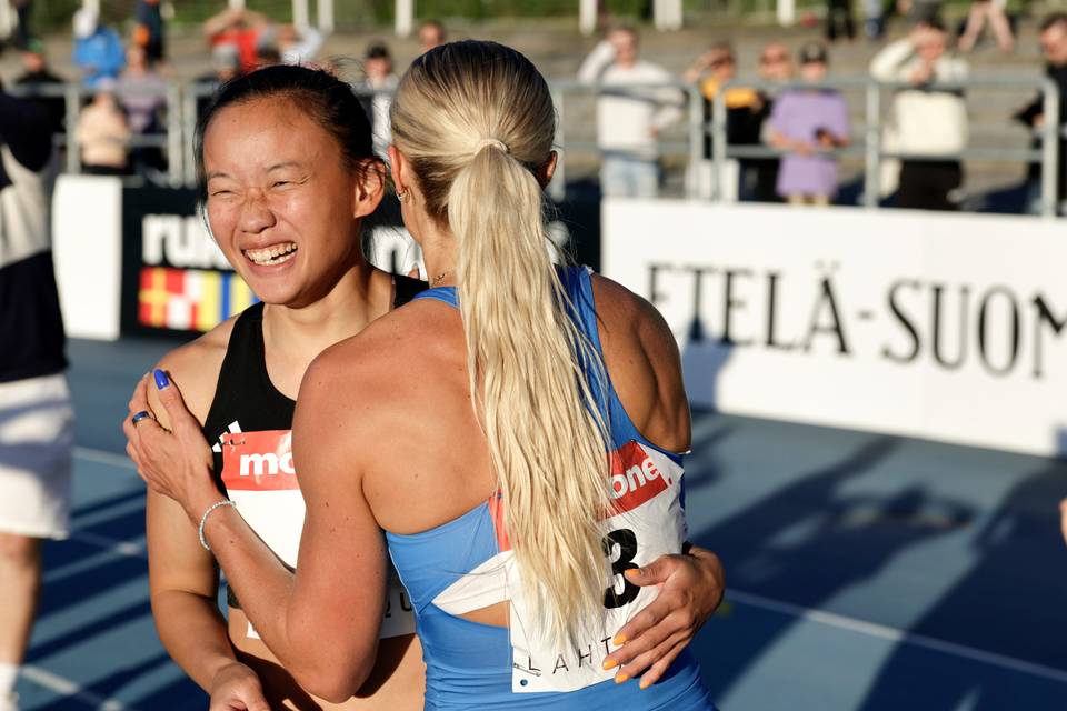 Saara Keskitalo saavutti Lahden yleisurheiluillassa Suomen ennätyksen. Saara Keskitalo saavutti Lahden yleisurheiluillassa Suomen ennätyksen. 1
