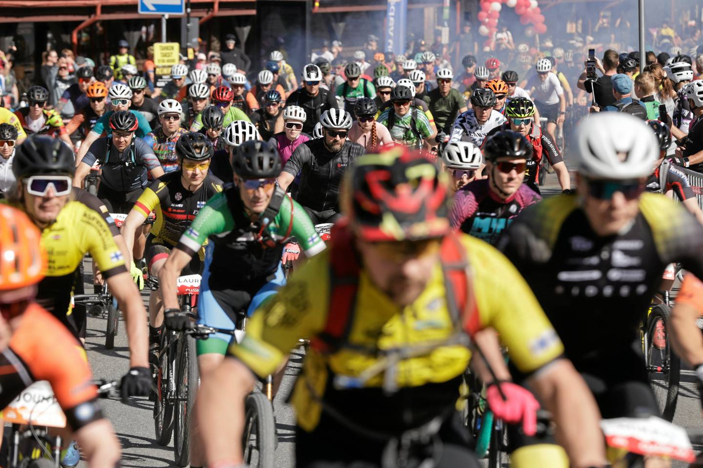 Savon Sanomat julkaisee laajan kuvagallerian Tahko MTB:n klassikkokilpailusta – Onko joukossa tuttuja pyöräilijöitä? Savon Sanomat julkaisee laajan kuvagallerian Tahko MTB:n klassikkokilpailusta – Onko joukossa tuttuja pyöräilijöitä? 1