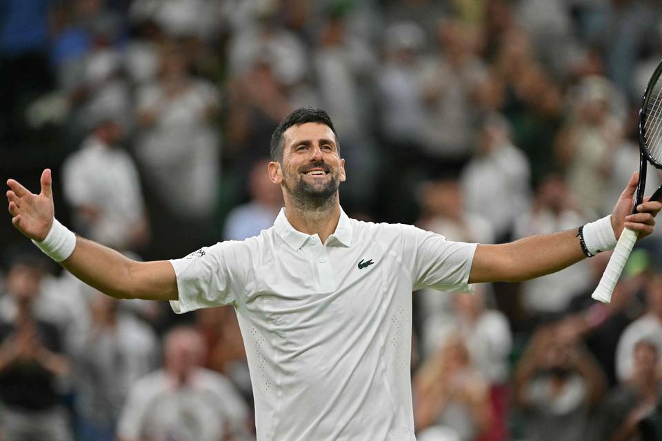 Serbian Djokovic kamppaili voittoon Kiinan Wusta neljässä erässä. 1