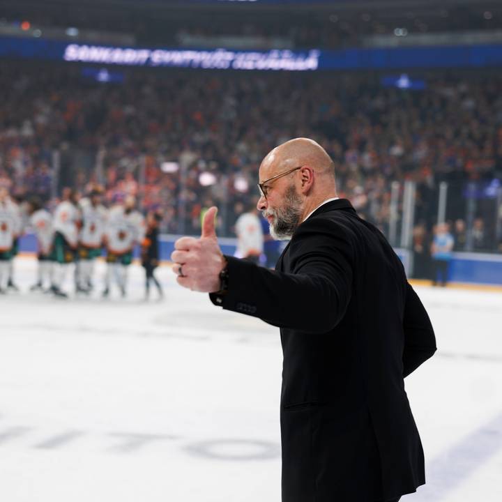 SM-liigan ykköspuolustaja ja ykkösmaalivahti valittu SM-liigan ykköspuolustaja ja ykkösmaalivahti valittu 3