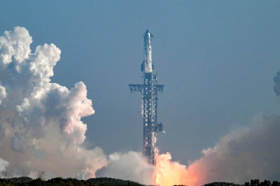 SpaceX:n merkittävä listautuminen on tulossa – Elon Musk saattaa nousta maailman ensimmäiseksi biljonääriksi. 1