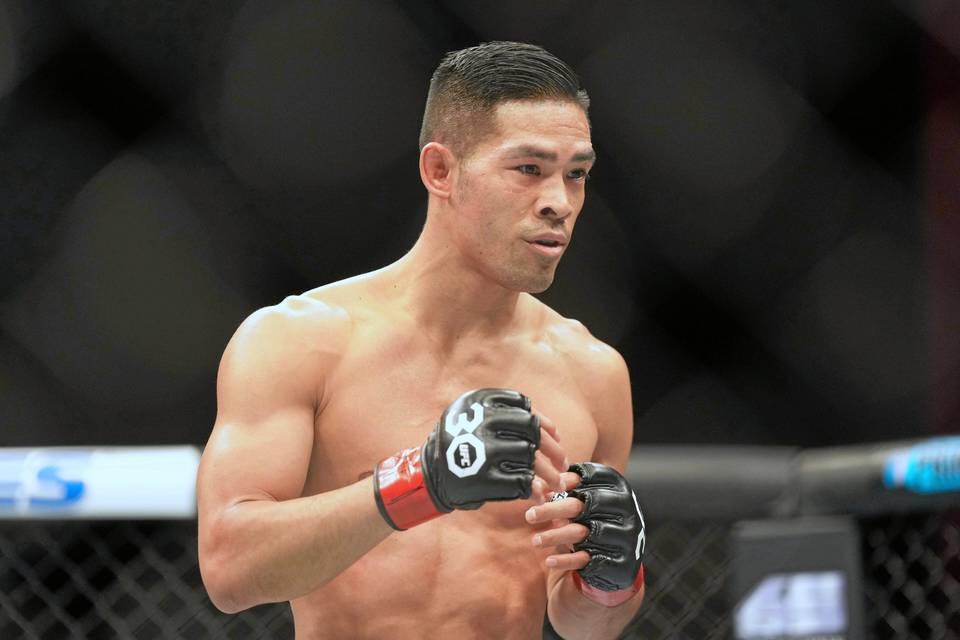 Suomalaisurheilija kukisti UFC-kokeneen vastustajan Joensuussa – pääottelussa yhdysvaltalainen tähti sai kokea tappion. Suomalaisurheilija kukisti UFC-kokeneen vastustajan Joensuussa – pääottelussa yhdysvaltalainen tähti sai kokea tappion. 1