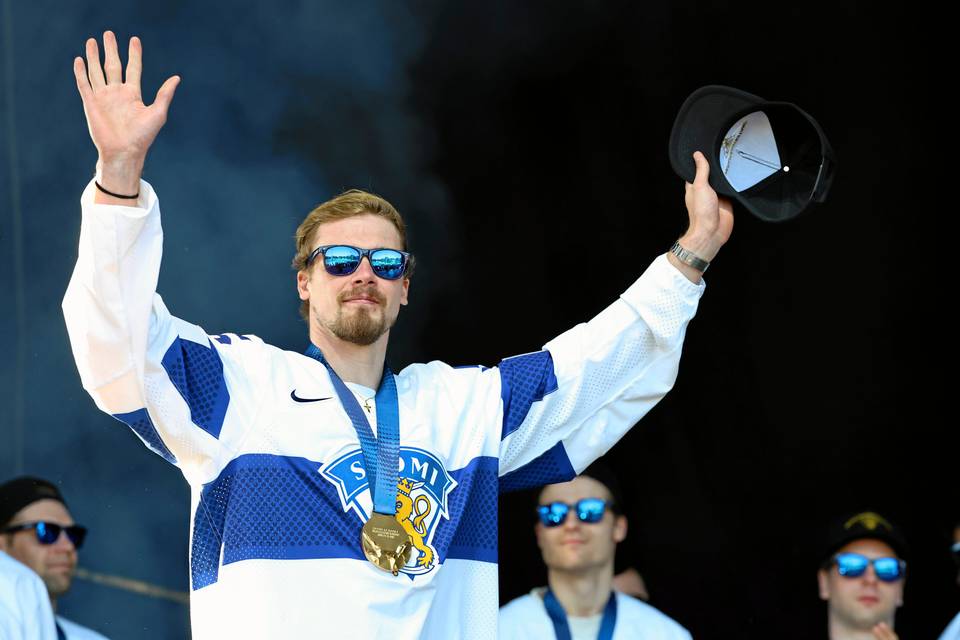 Tuplamestari seurasi jälleen MM-finaalia katsomosta: "Ei siinä, toivoo vain parasta" 1