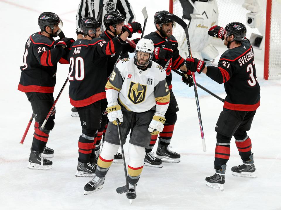 Urheilupäivän kooste | Carolina lähellä Stanley Cup -voittoa, Etelä-Korea ja Meksiko voittoihin jalkapallon MM-turnauksessa Urheilupäivän kooste | Carolina lähellä Stanley Cup -voittoa, Etelä-Korea ja Meksiko voittoihin jalkapallon MM-turnauksessa 1